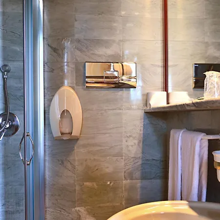 Miro' Hotel 3*