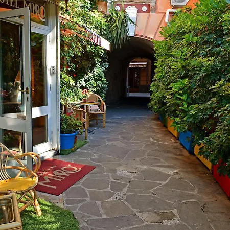 Miro' Hotel
