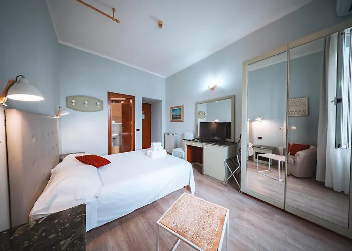 Miro' מלון ראפאלו